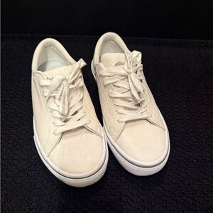 Women's Eddie Bauer Leather Sneakers